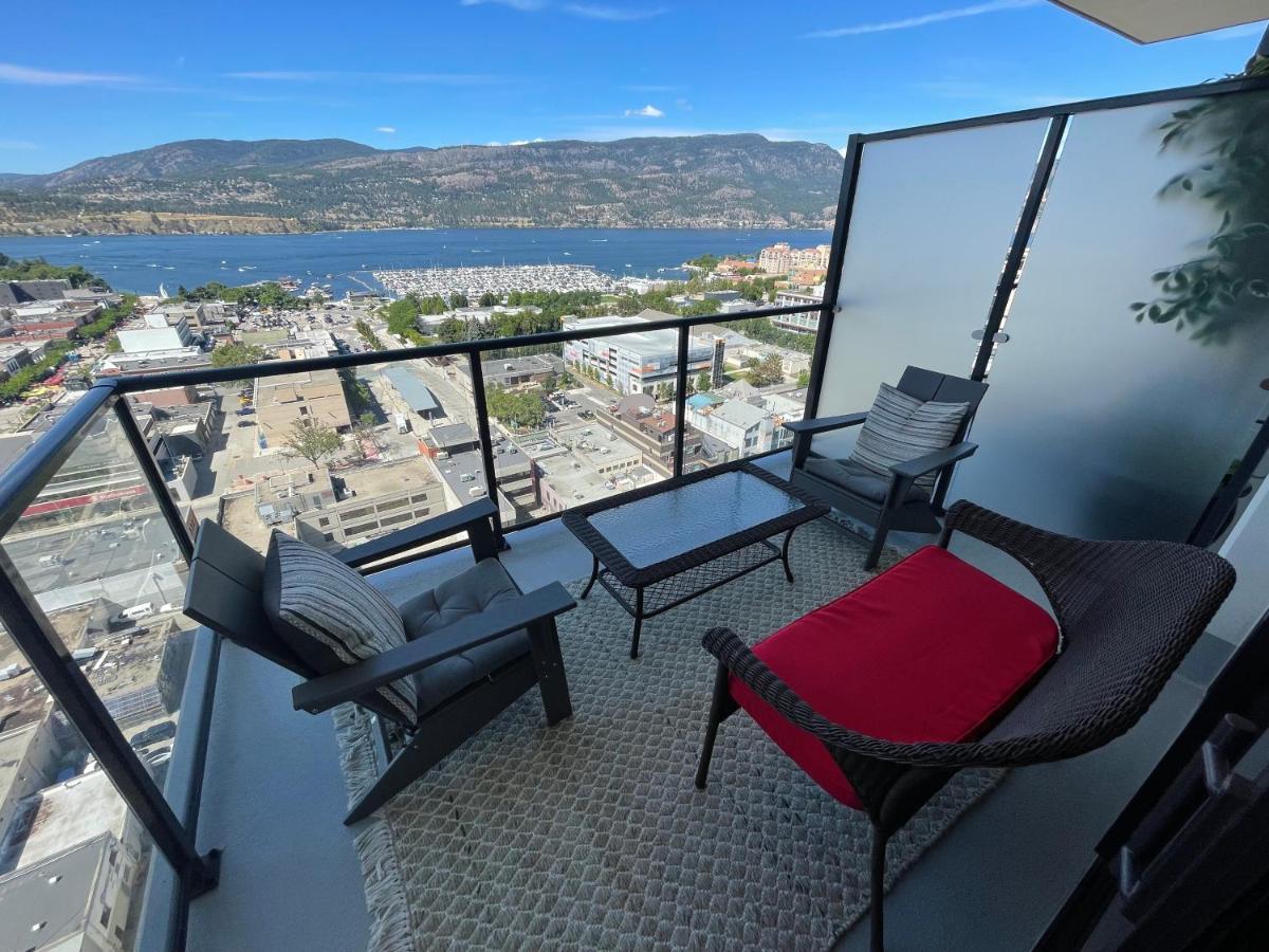 كيلوانا Awesome View 21 Two Bedroom One Bath Downtown Lake View Near Beach المظهر الخارجي الصورة
