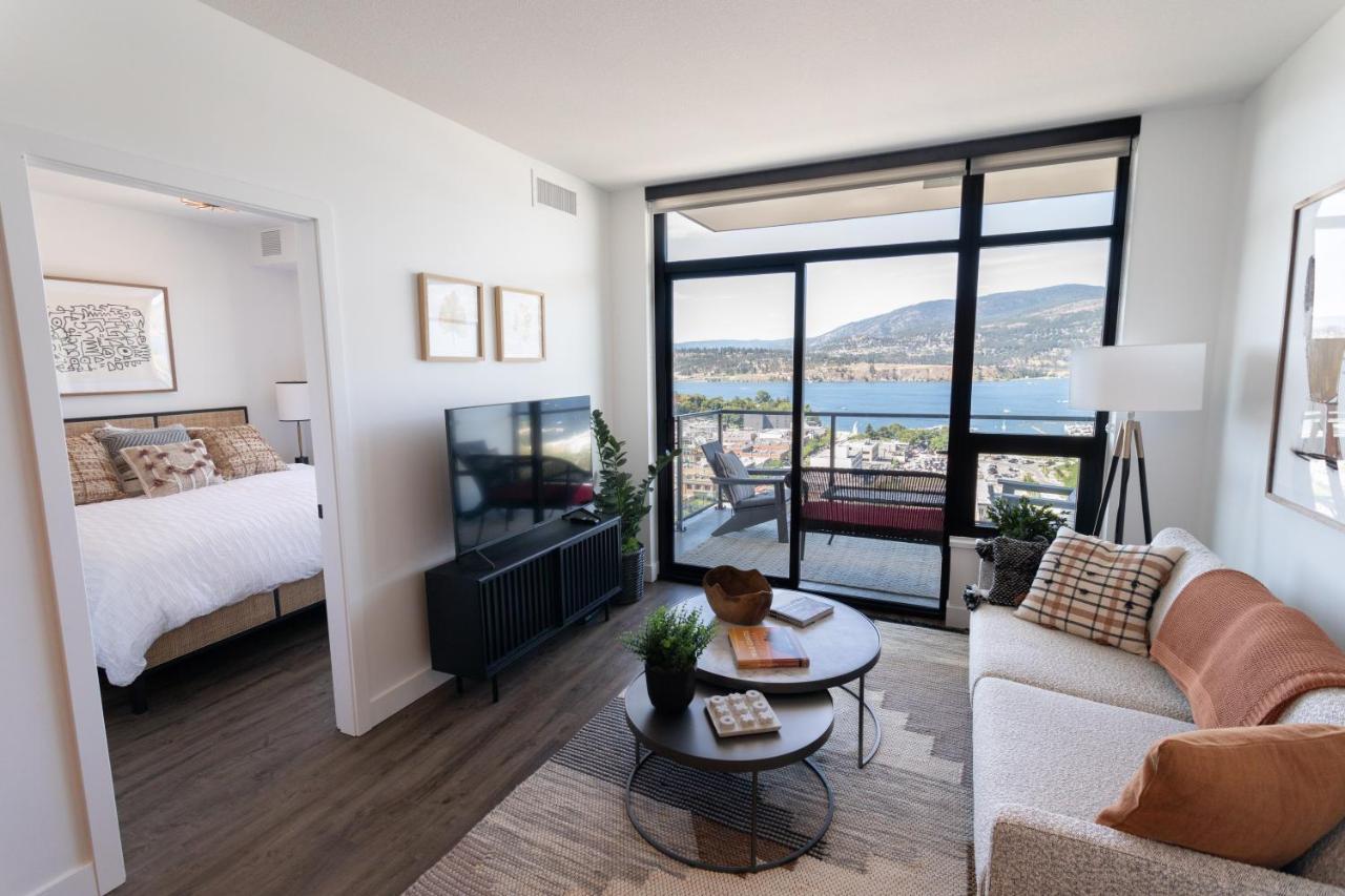 كيلوانا Awesome View 21 Two Bedroom One Bath Downtown Lake View Near Beach المظهر الخارجي الصورة