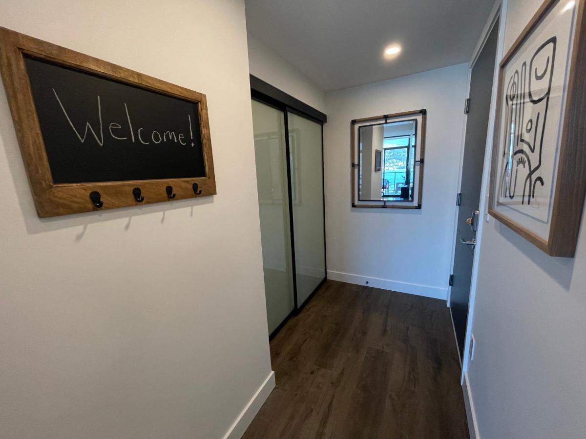 كيلوانا Awesome View 21 Two Bedroom One Bath Downtown Lake View Near Beach المظهر الخارجي الصورة